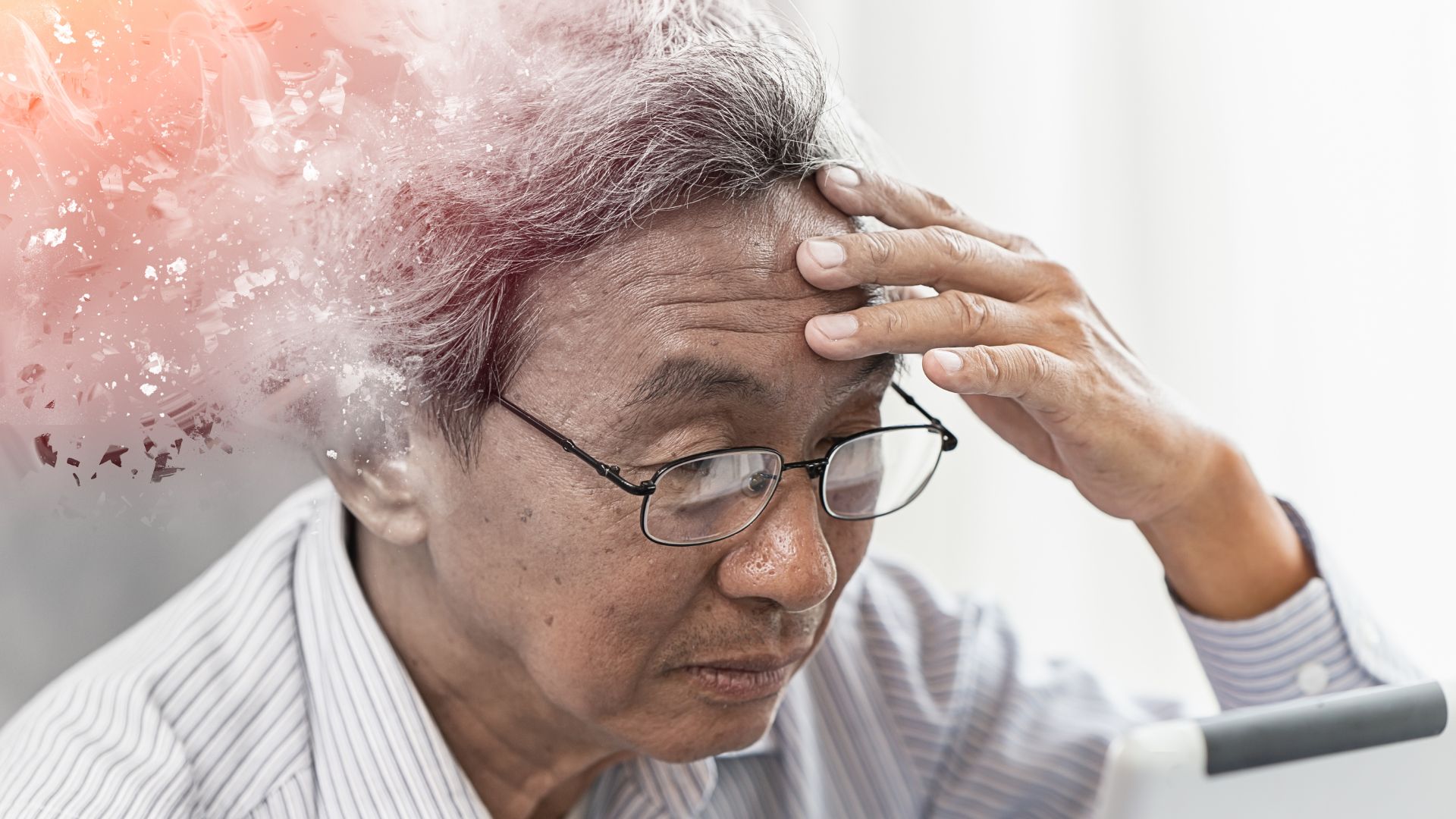 Image représentant une personne dont la mémoire s'efface, pour mettre en avant les actions de prévention des troubles de la mémoire proposées par ISBA Santé Prévention.